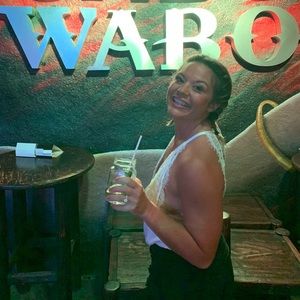 Meet your Posher, Whitney